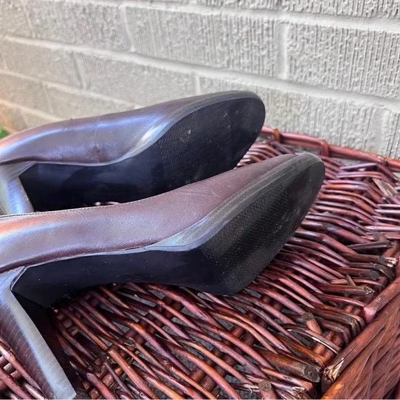 Worthington Brown size 7.5 
3 1/2" Heel open Toe Leather Sandal! - Picture 5 of 5